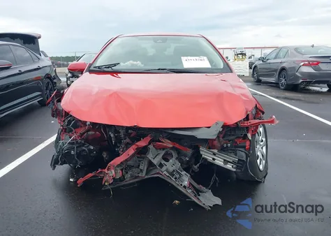 2020 Toyota Corolla Le z USA, uszkodzony, nr VIN JTDEPRAE8LJ007891